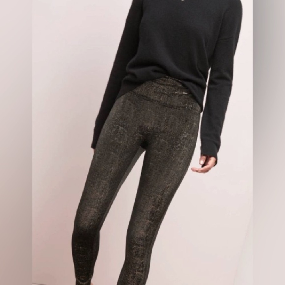 SPANX Velvet Shine Legging -NEW, size 2